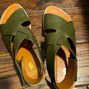 Sandals from Anthropologie. Color: KHAKI; Size: US 8